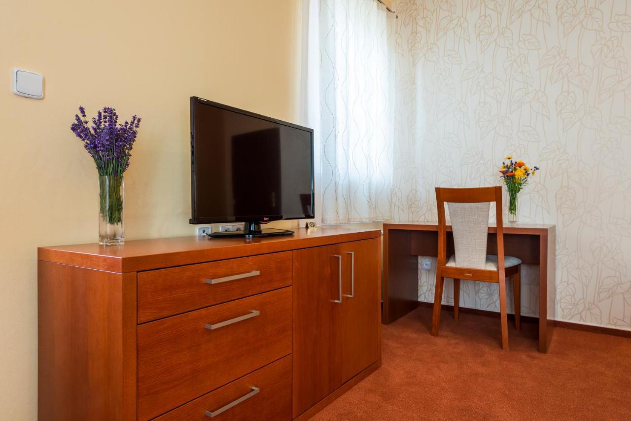 Hotel Skanzen Velehrad Ngoại thất bức ảnh